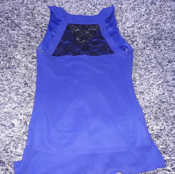 Iz Byer Ruffled Top - Picture 2 of 3